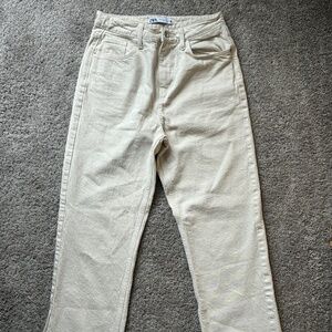 Zara Boyfriend High Rise Cream Jeans Size 4 (EUR 36)